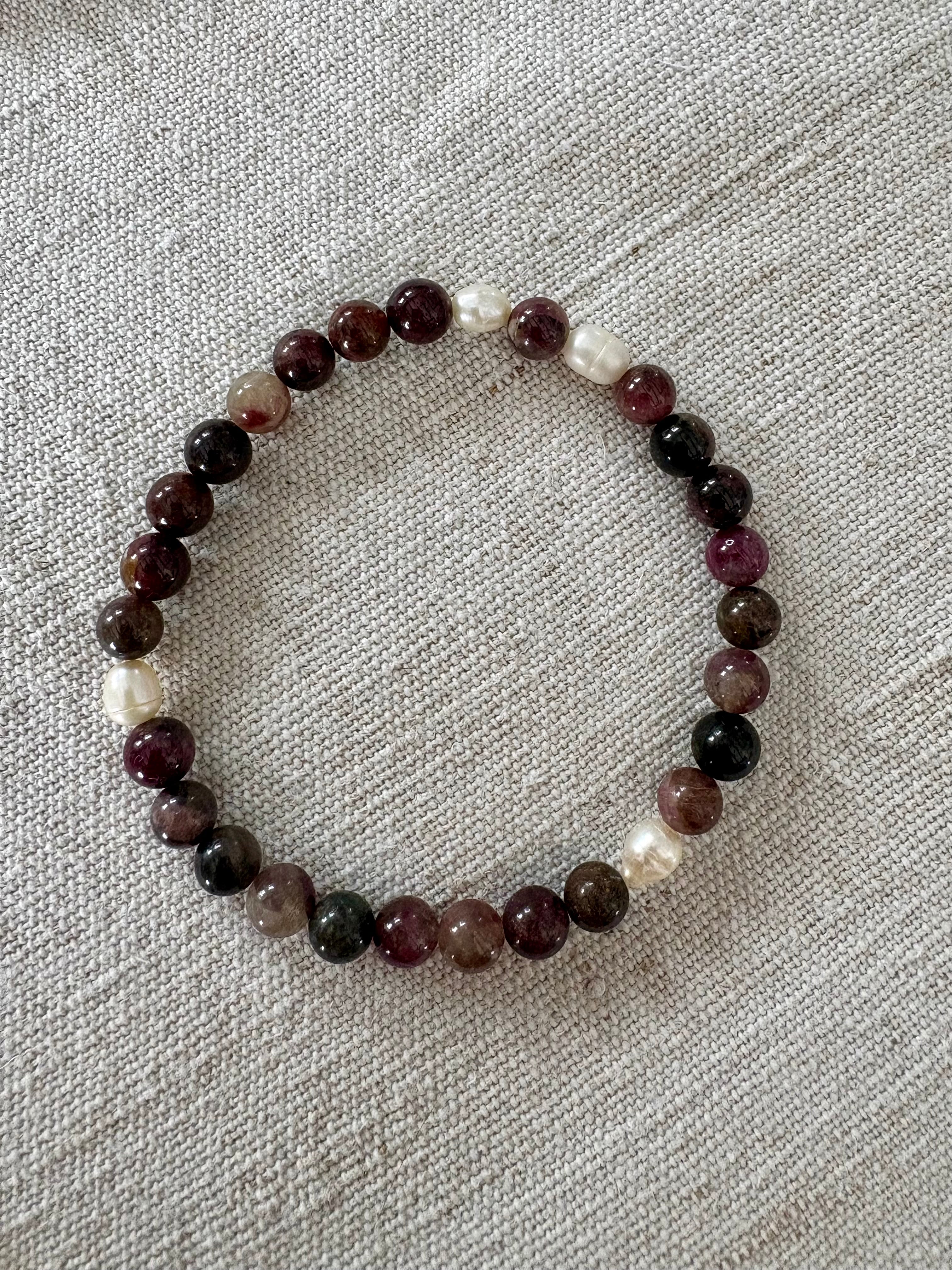 Armband Pflaumenblüten-Turmalin und Süßwasserperle